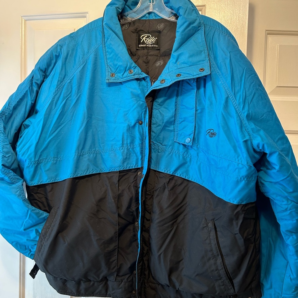 Vintage ROFFE Down Filled Ski Jacket. Excellent condition! Adjust wrist, waist.